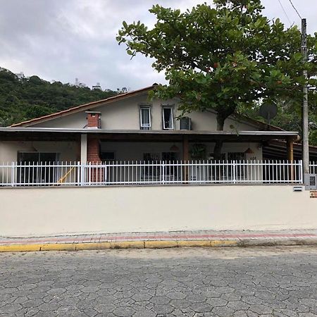 Suite Rua Pescada Amarela Bombinhas Exterior foto